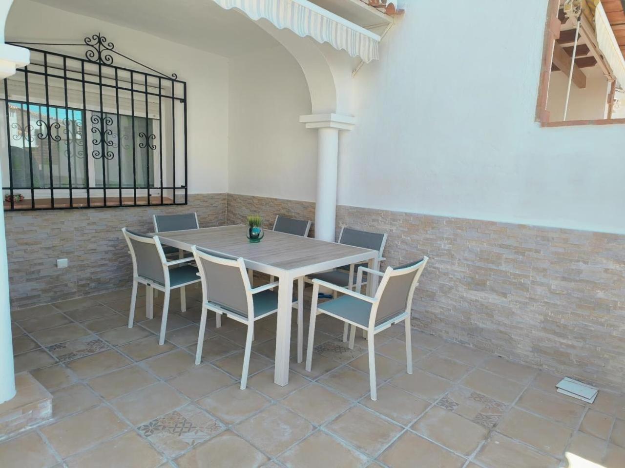 Casa En Ferienhaus Nerja