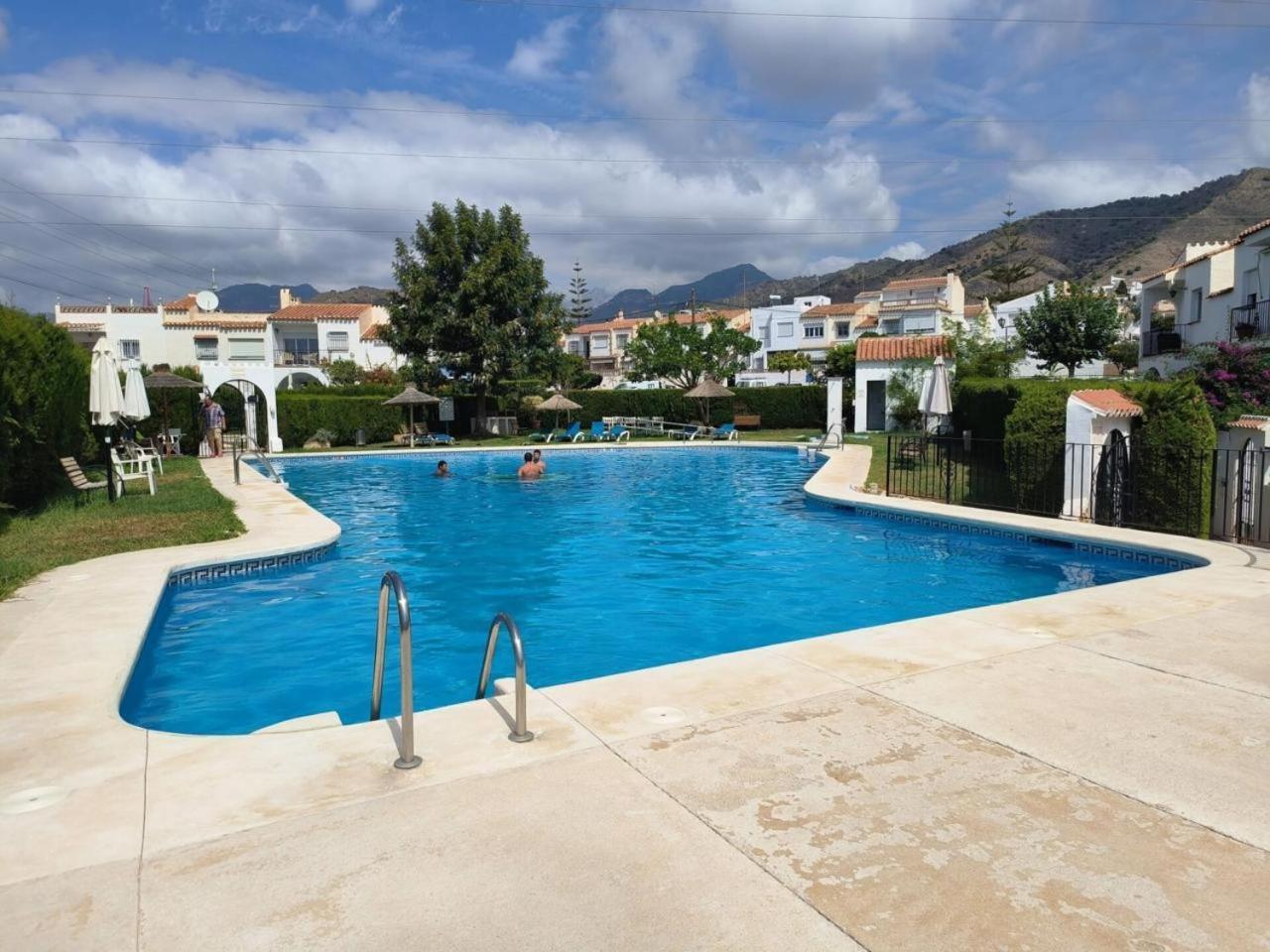 Casa En Ferienhaus Nerja